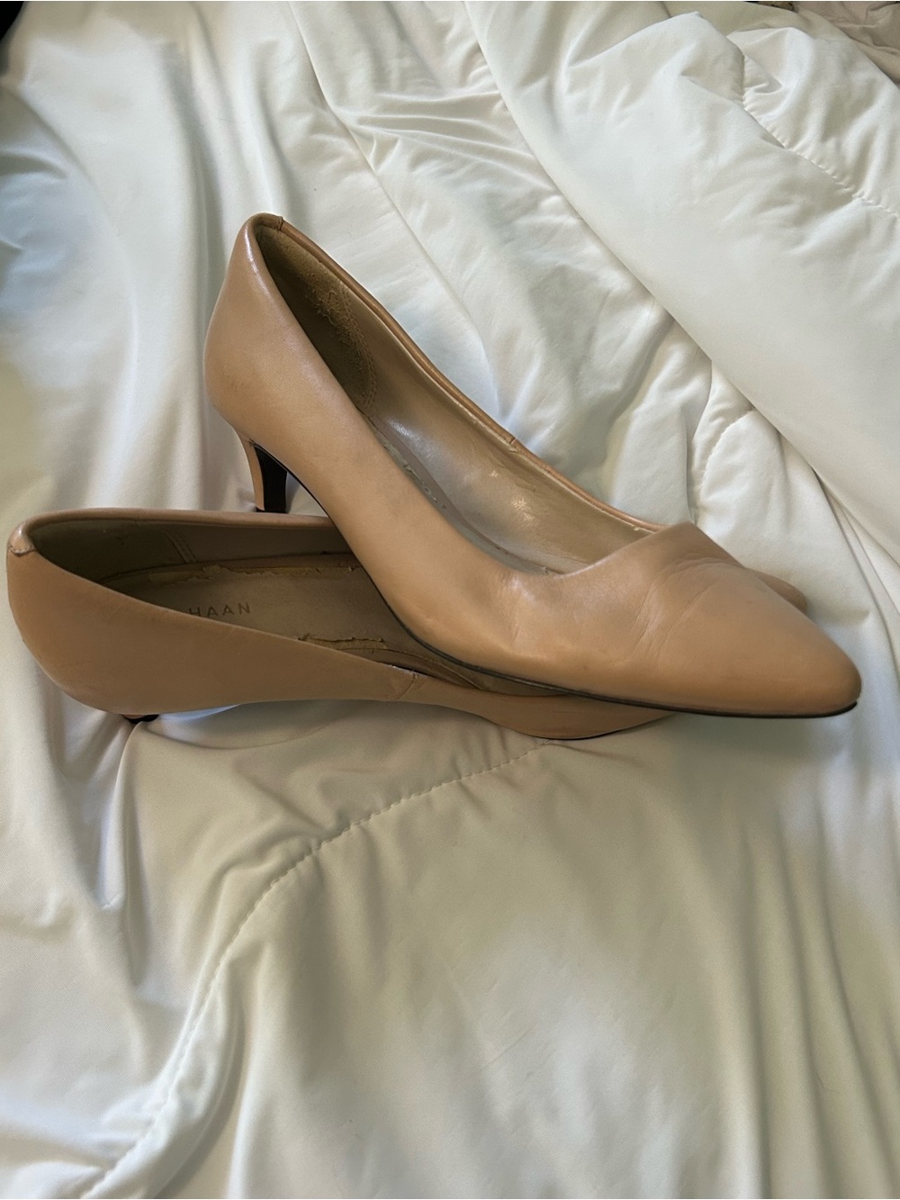 Cole Haan Tan Leather Pointed-Toe Mid Heel Pumps
